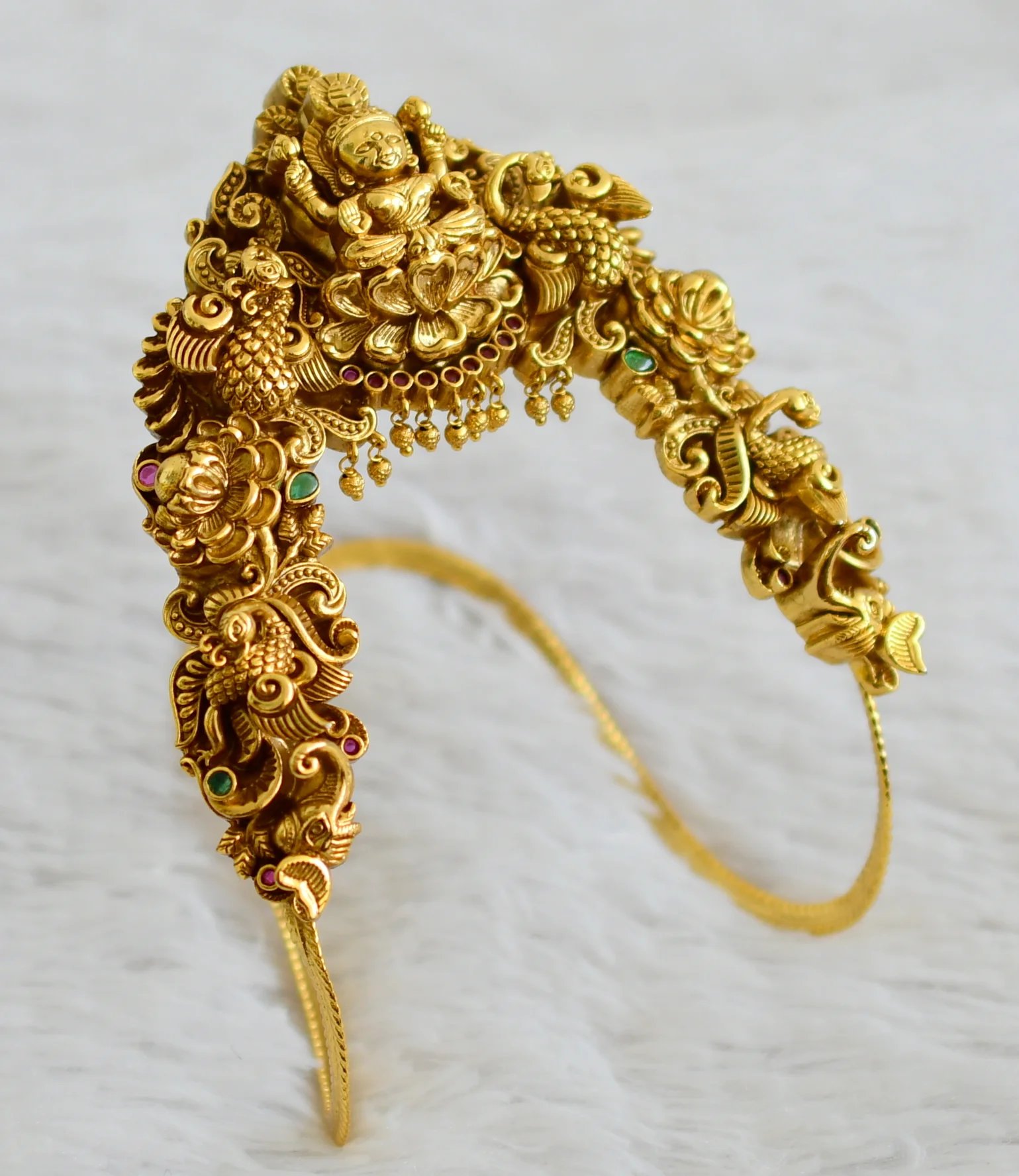 ANTIQUE VANKI